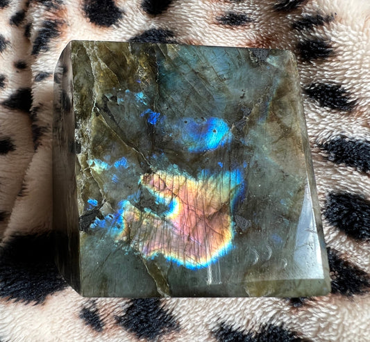 Stunning Labradorite Free Cut Crystal 256 Grams