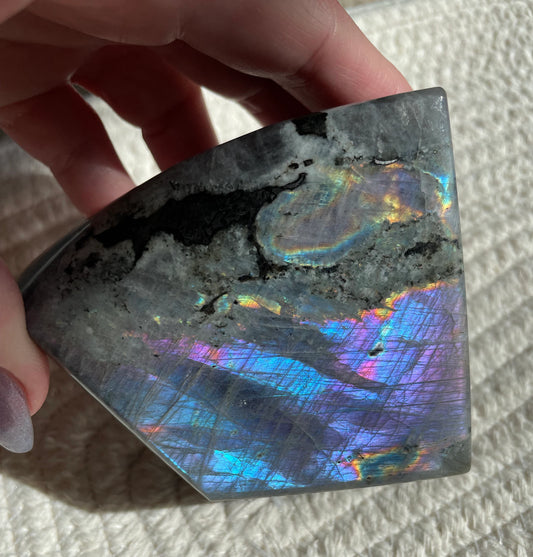 New Moon Magical Labradorite 1 lb